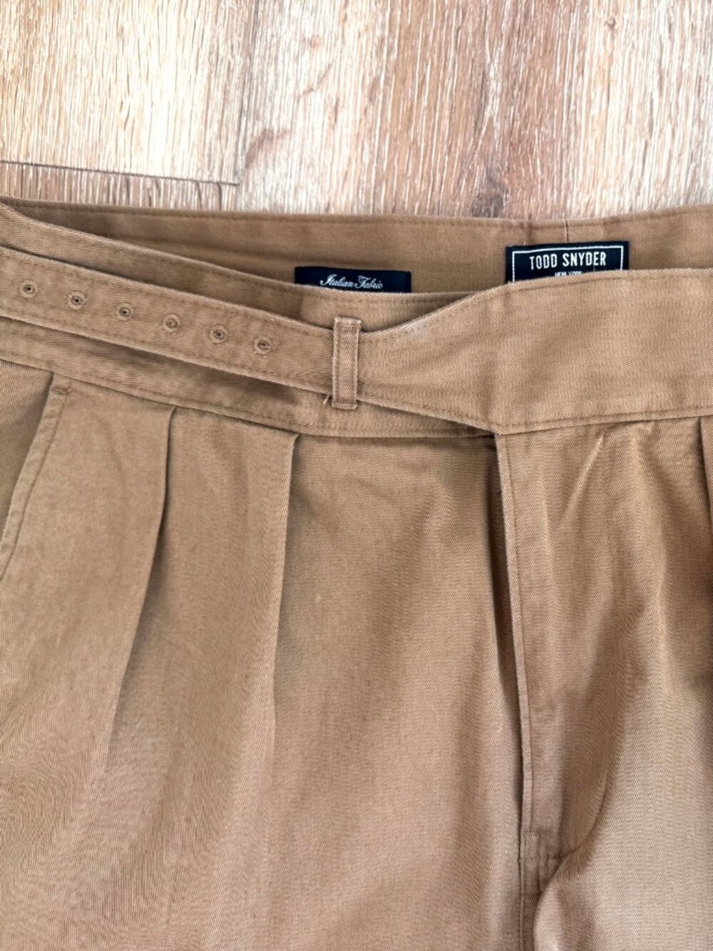Todd Snyder Italian Cotton Ghurka Trouser in Khaki - Picture 3 of 6